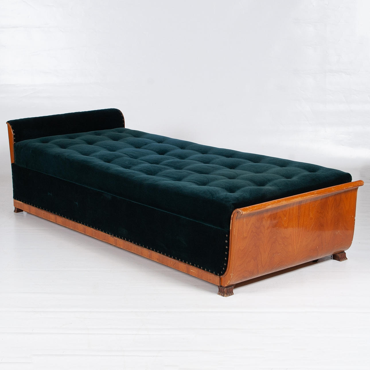 CANAPÉ. Gracia sueca 1920.