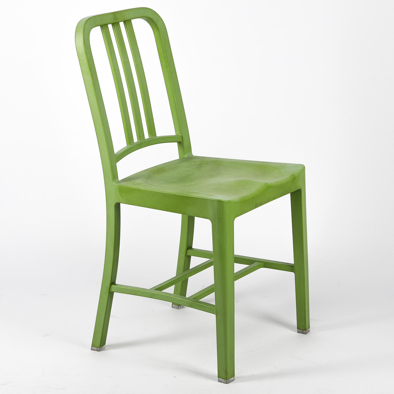 Stuhl, recycelter Kunststoff, "Navy Chair", Emeco.