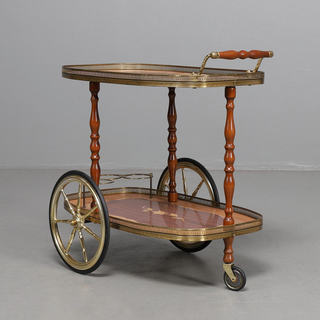 SERVERINGSVAGN/BARVAGN, 1900-talets senare del.