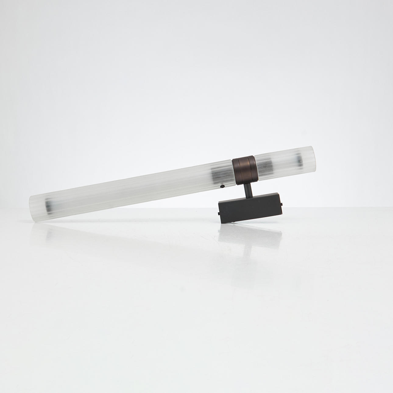 BAXTER P. Wandleuchte, "Therna Applique", Messing, Glas, Baxter.