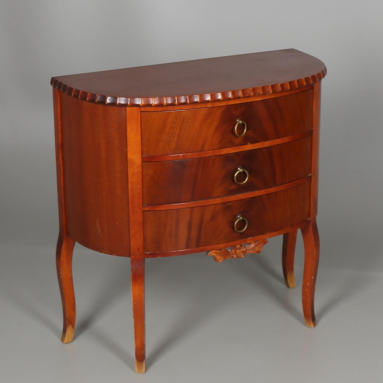 HALLMÖBEL i mahognyfanér, 1900-talets mitt.