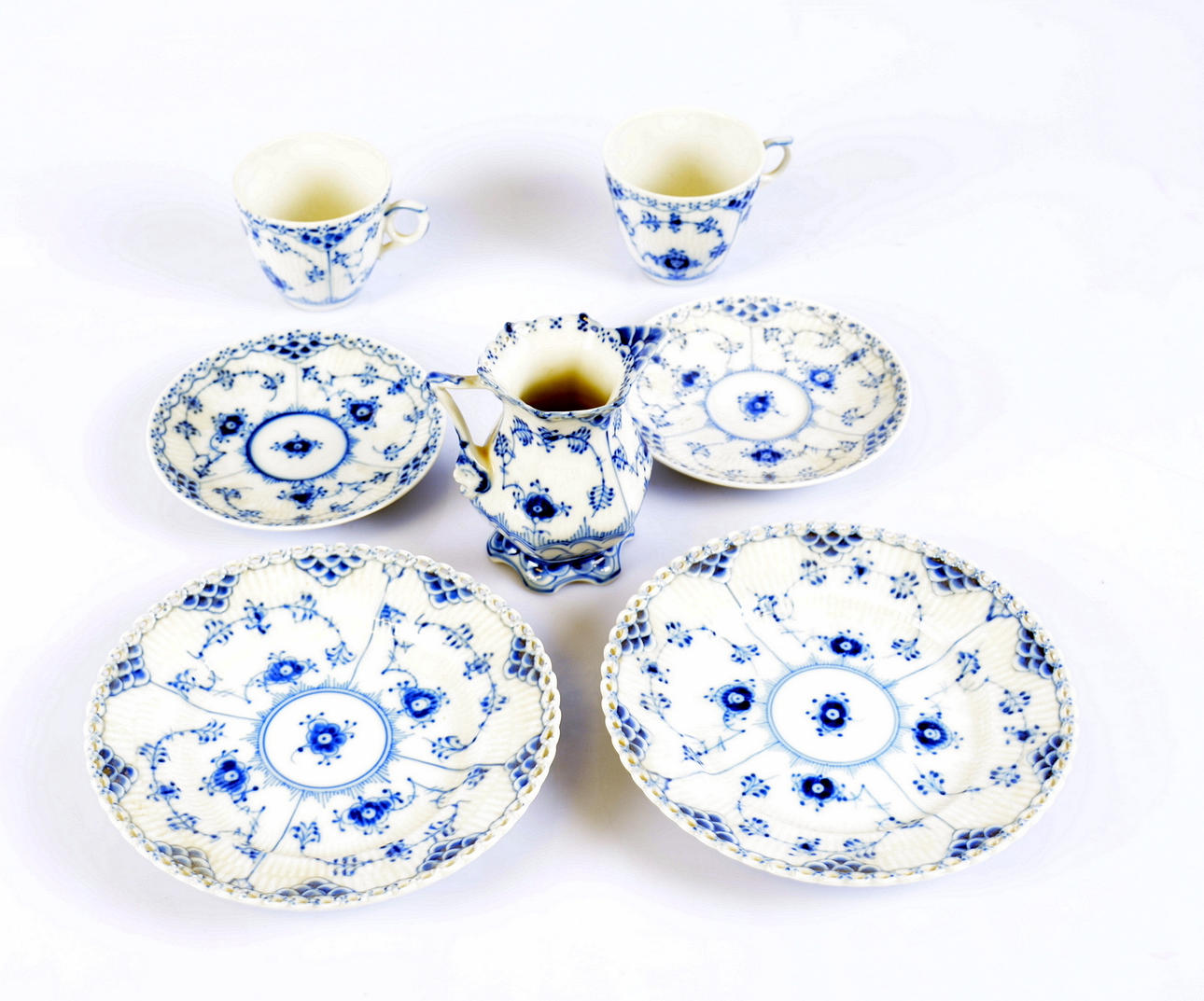 MUSSELMALET, 5 delar, porslin, halvblond, Royal Copenhagen.