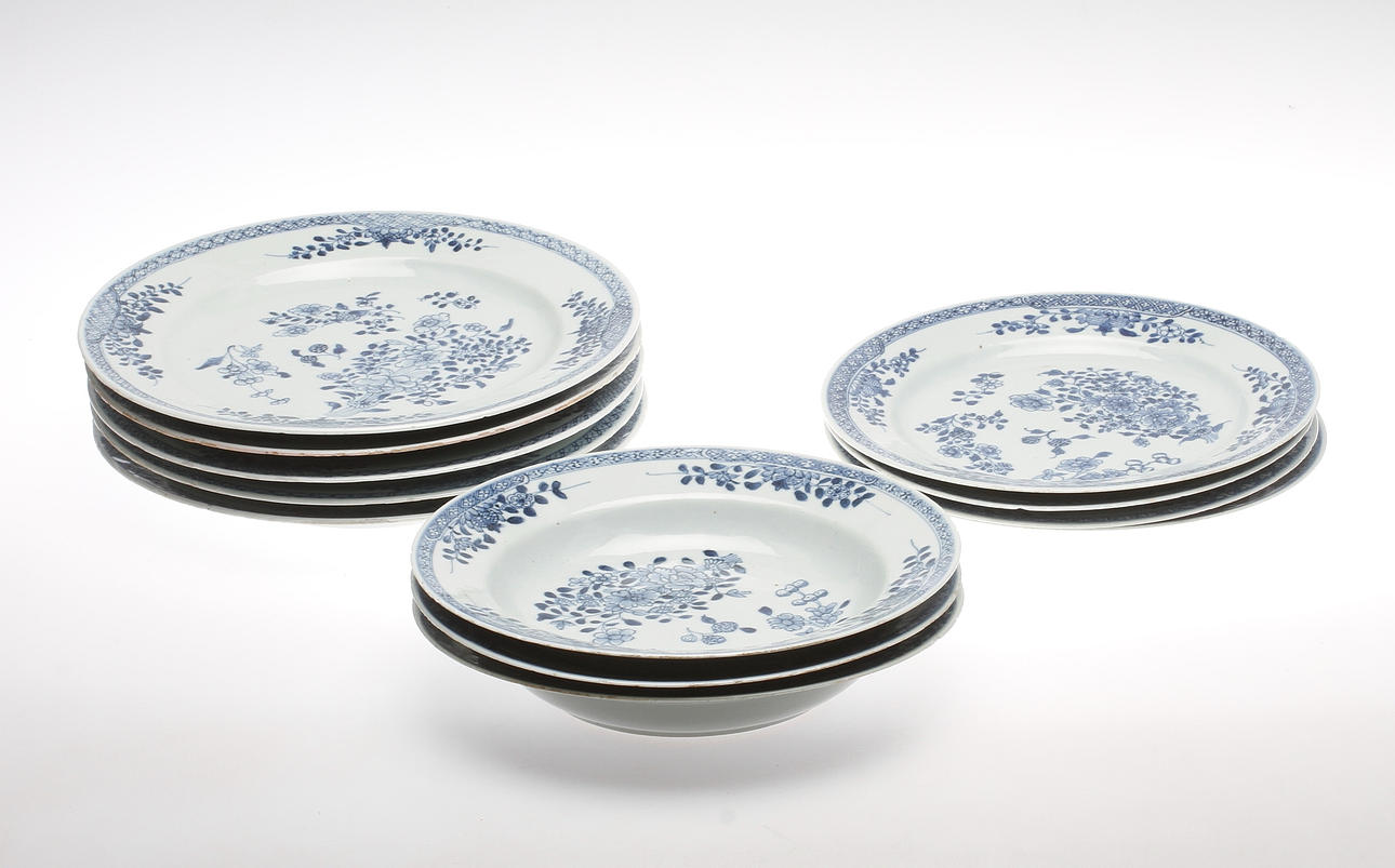 SERVISDELAR, 12 delar, porslin, Kina, 1800-tal.