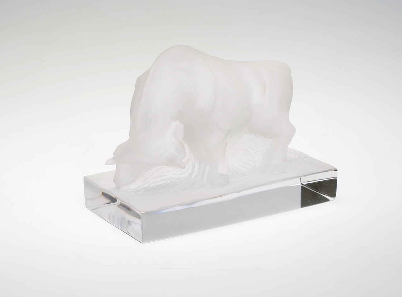 LARS LUDVIG LÖFGREN. Konstglas, "Oxe",Signerad, 19/2000-tal.