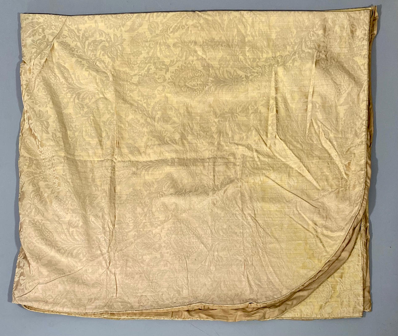 GULD DAMAST ÖVERKAST (BEIGE).