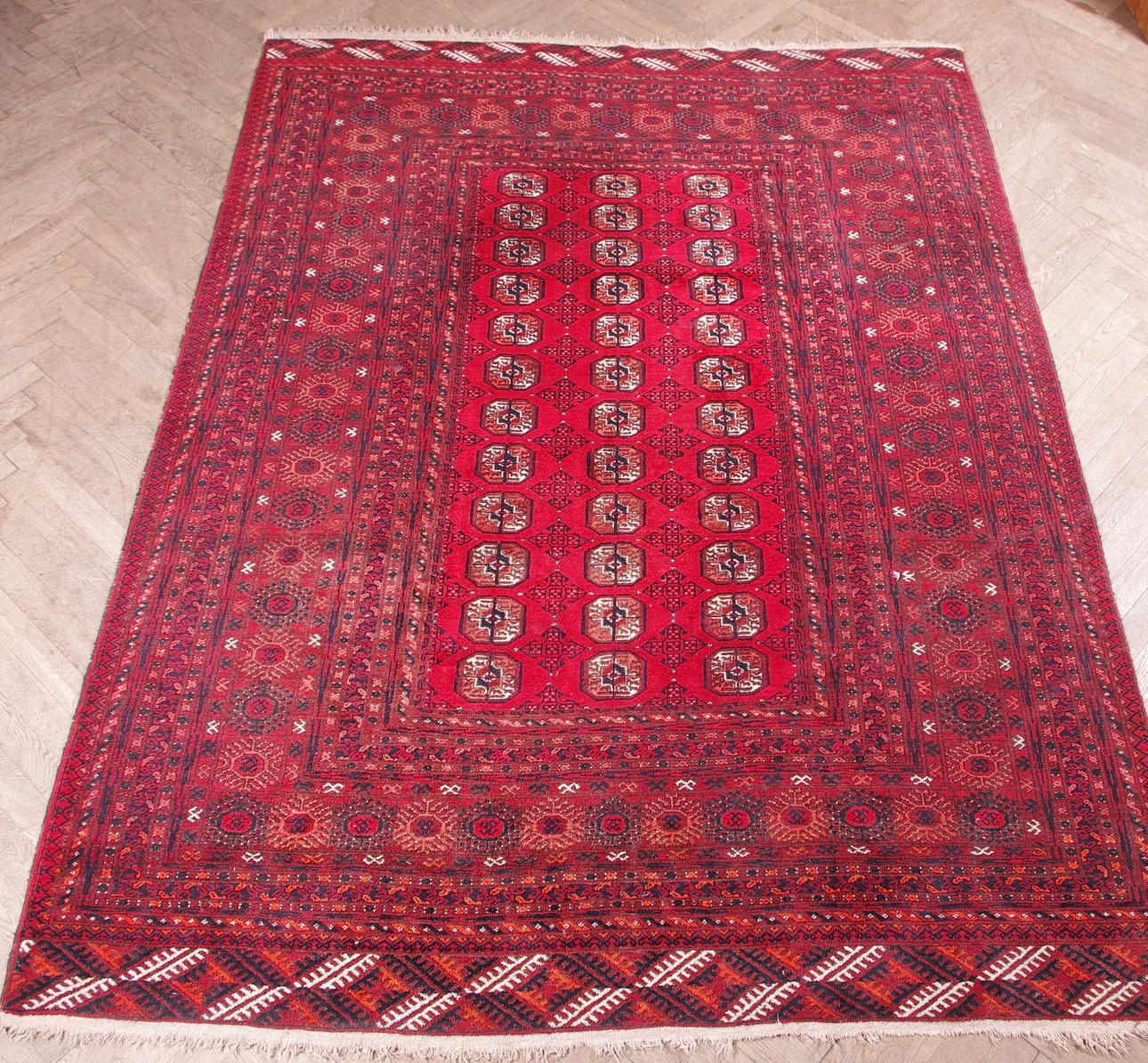 ORIENTMATTA, "Turkmen", 280 x 210 cm.