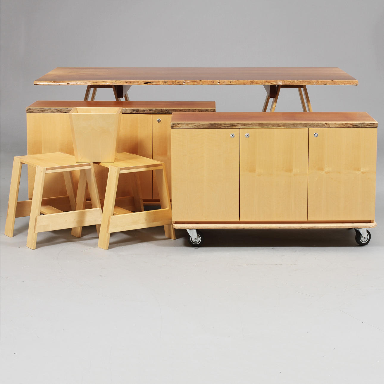 MÖBELGRUPP, 6 delar.