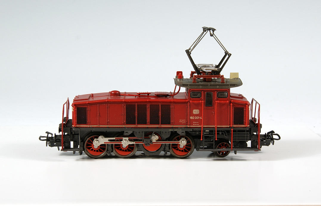LOCOMOTIV, 3157 Märklin Elektriskt lok klass 160 av DB. Tyskland. 1900-tal.