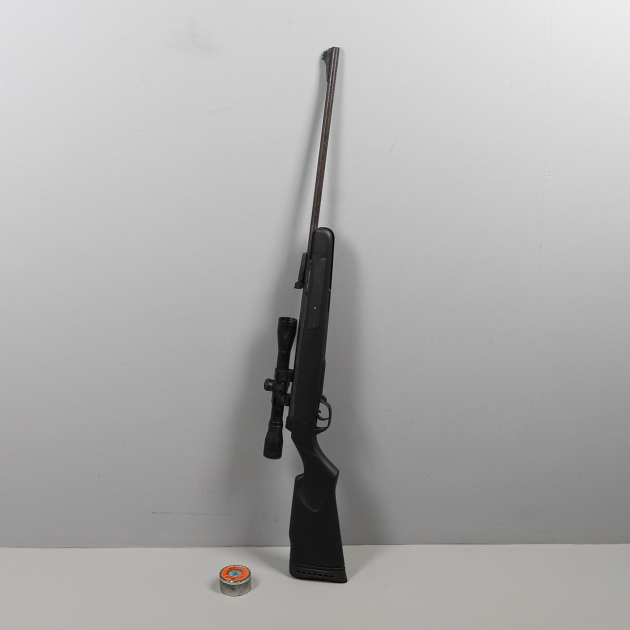 CARABINA DE AIRE COMPRIMIDO BSA .22 CON VISOR.