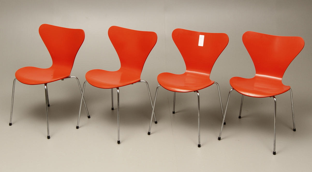 STOLAR, 4 st, "Sjuan", Arne Jacobsen, Fritz Hansen, Danmark. 1974.