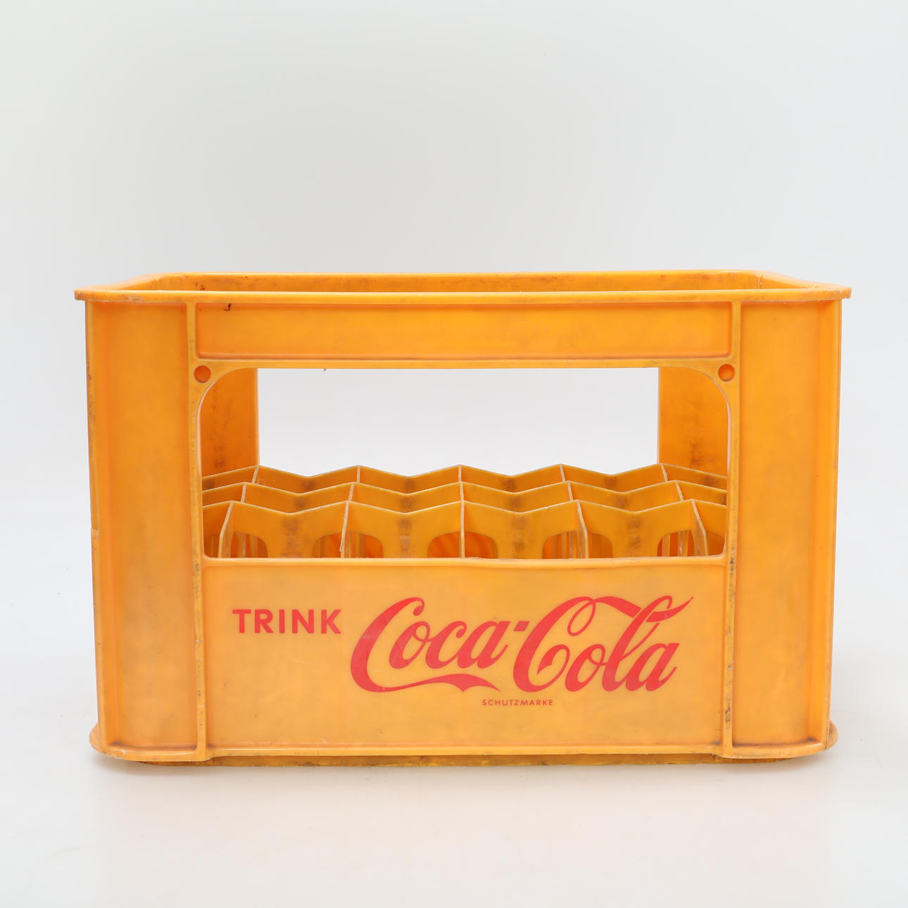 BEVERAGE BACK, Coca Cola, room for 24 bottles.