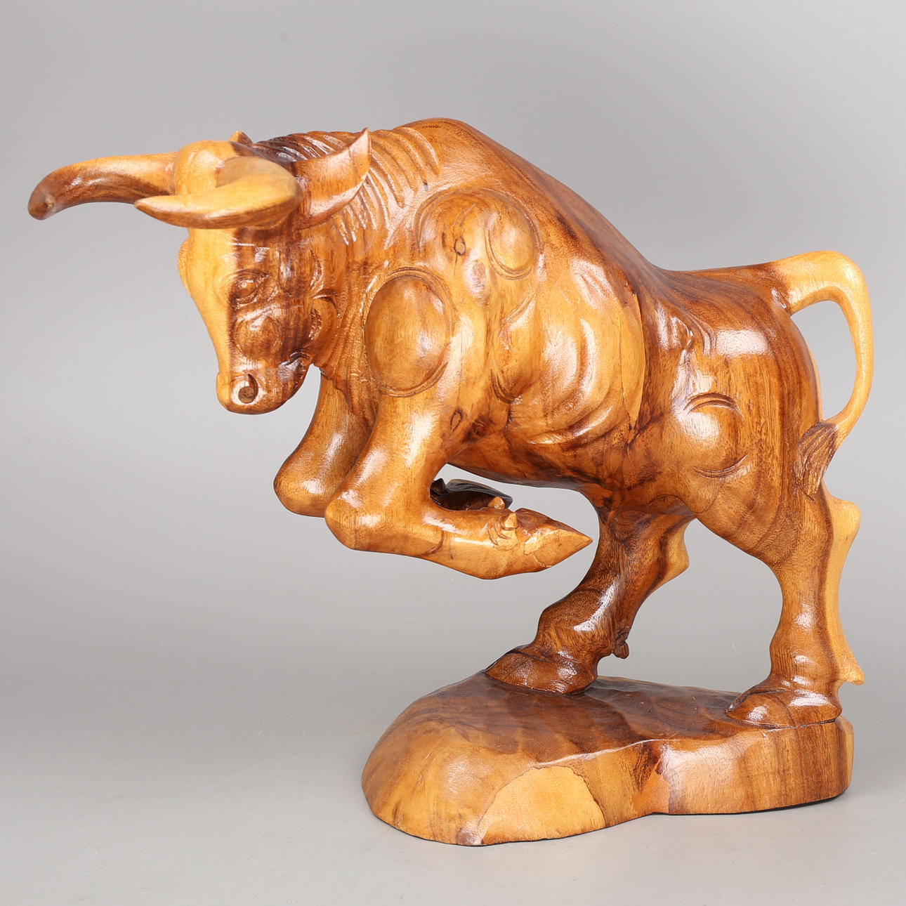 SKULPTUR, Stier, Holz.