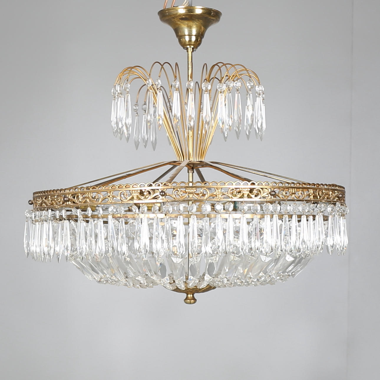 KRISTALLKRONA, 1900-talets andra hälft.