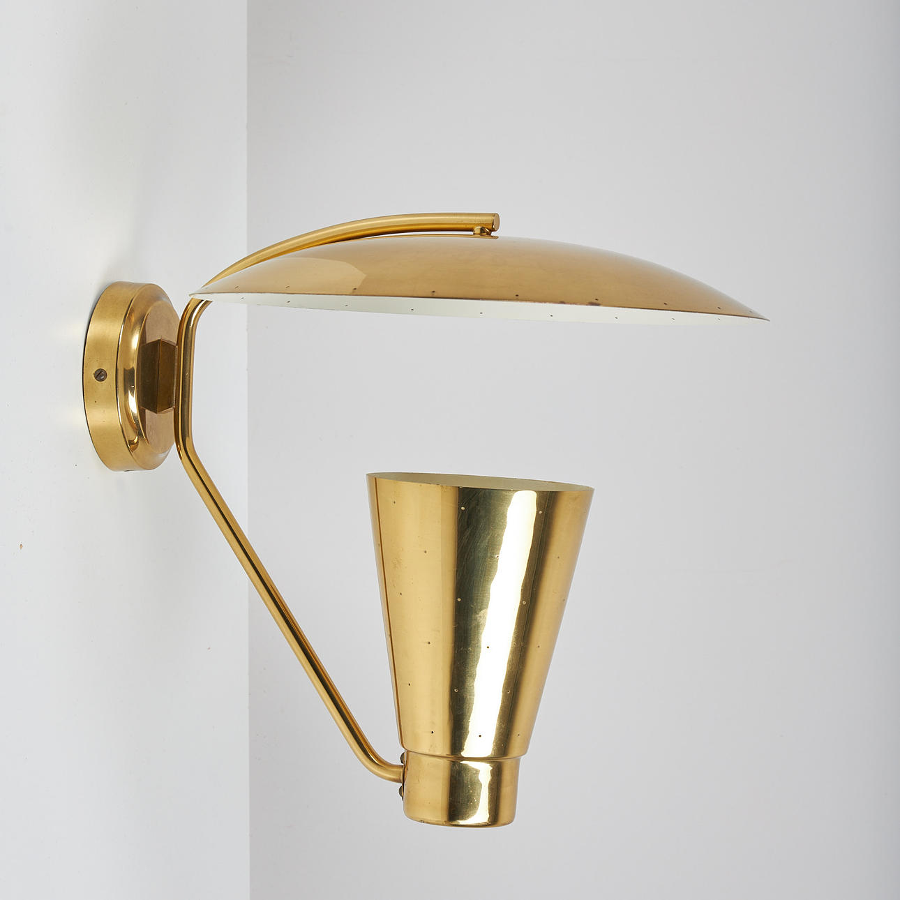 WALL LAMPS, A PAIR, model EY 42, Itsu 1950s.