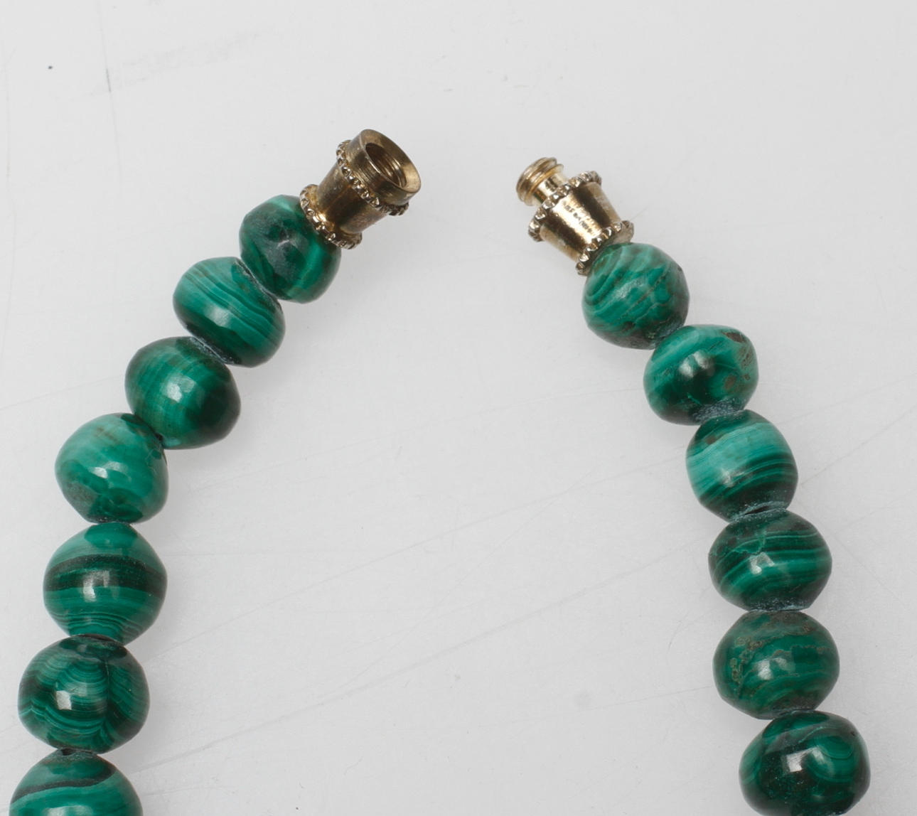 COLLIER, malakit.