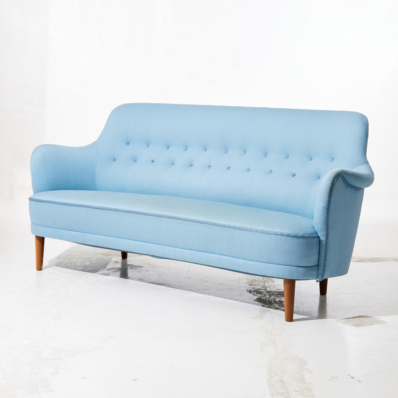 CARL MALMSTEN. "Samsas", soffa, blå klädsel.