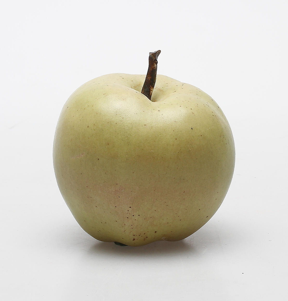 ÄPPLE, keramik, signerad.