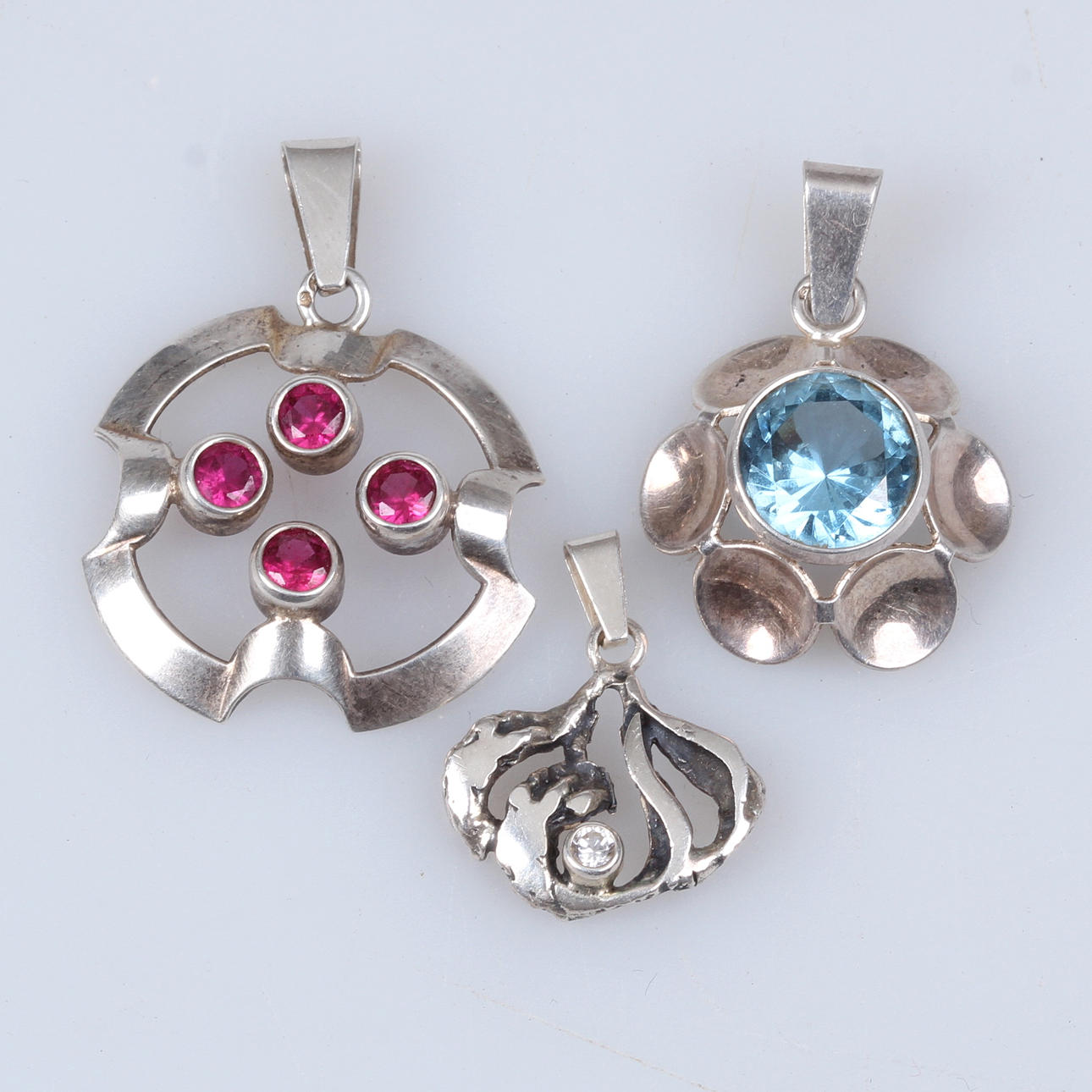 HÄNGEN, 3 st. Silver, Saalovara, Finland.