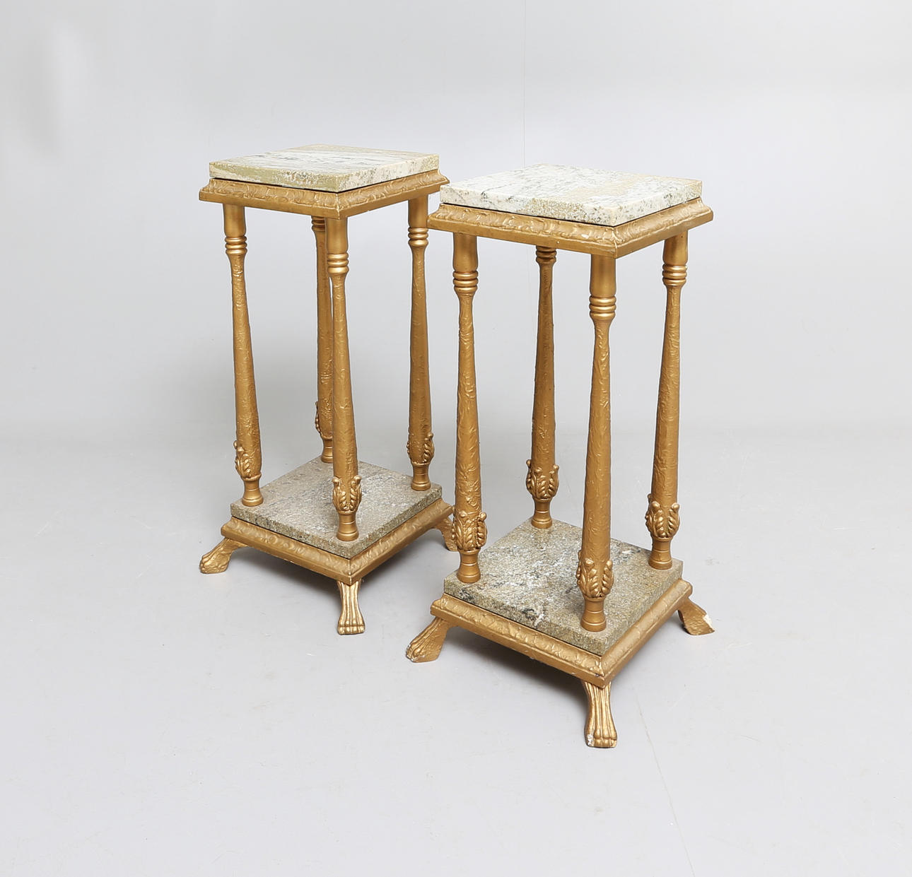 PIEDESTALER, 1 par, Marmor.