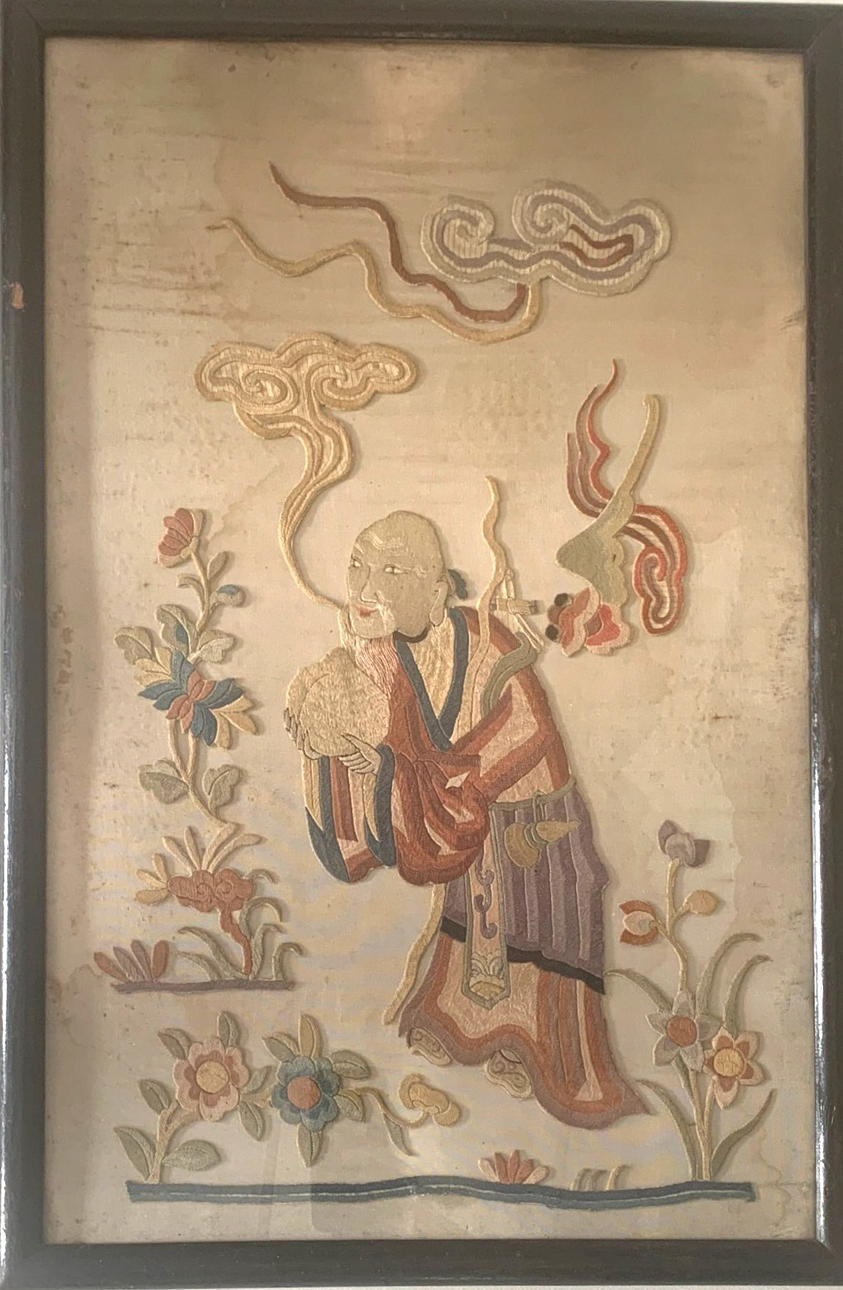 FRAMED ANTIQUE CHINESE SILK EMBROIDERY. Art - Other - Auctionet