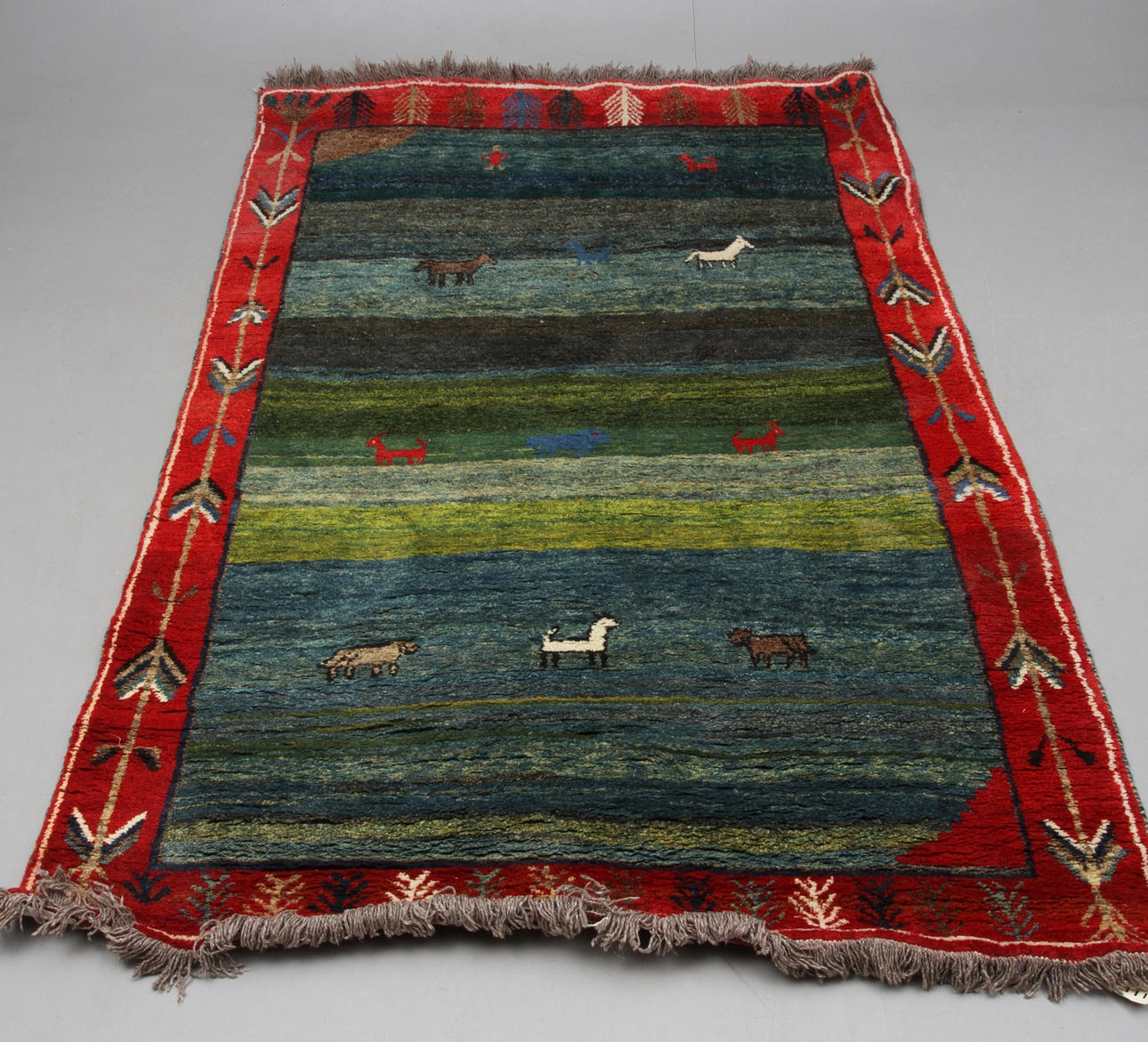 MATTA, Gabbeh, ca 233 x 156 cm.