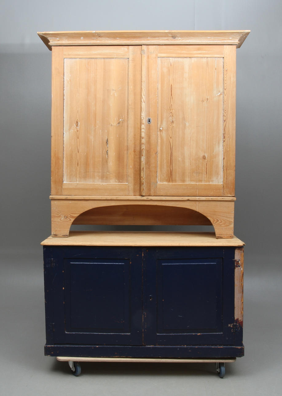 SKÅP, 2 delar, allmoge, 1800-tal.