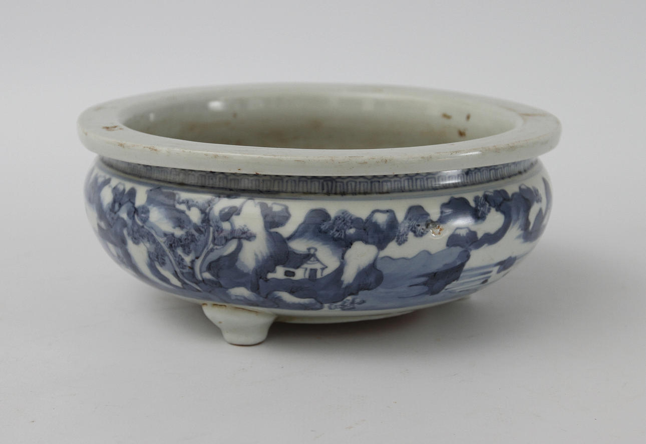 RÖKELSEKAR, porslin, Kina, 1700-tal.