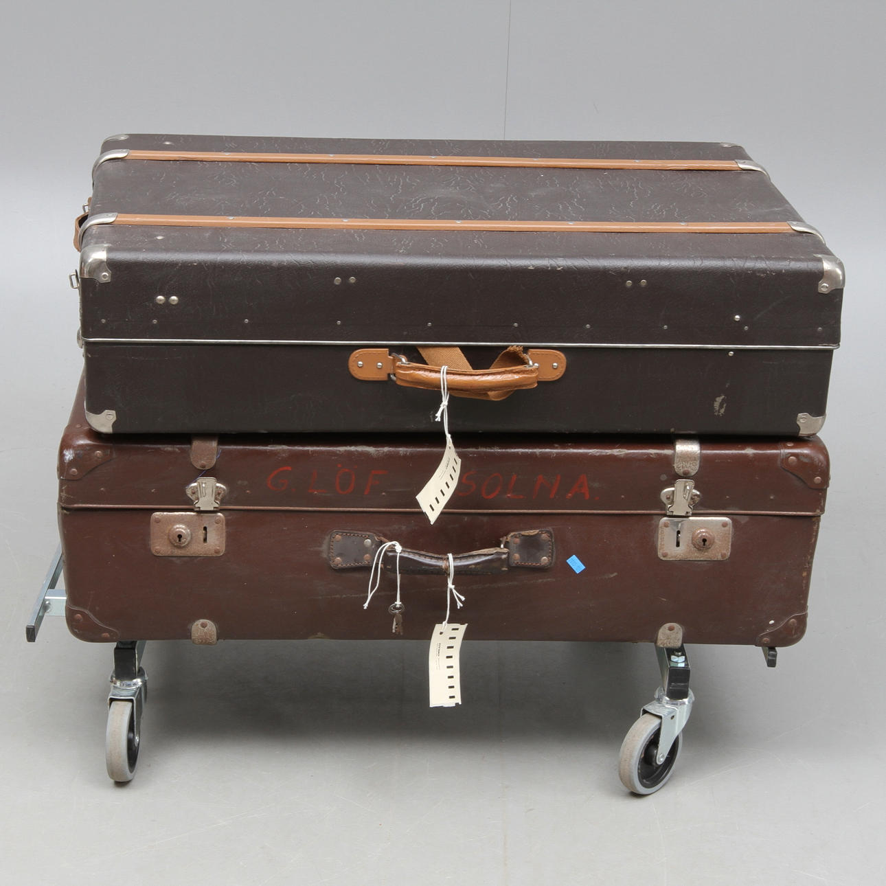 KOFFERT samt RESEGARDEROB, 1900-tal.