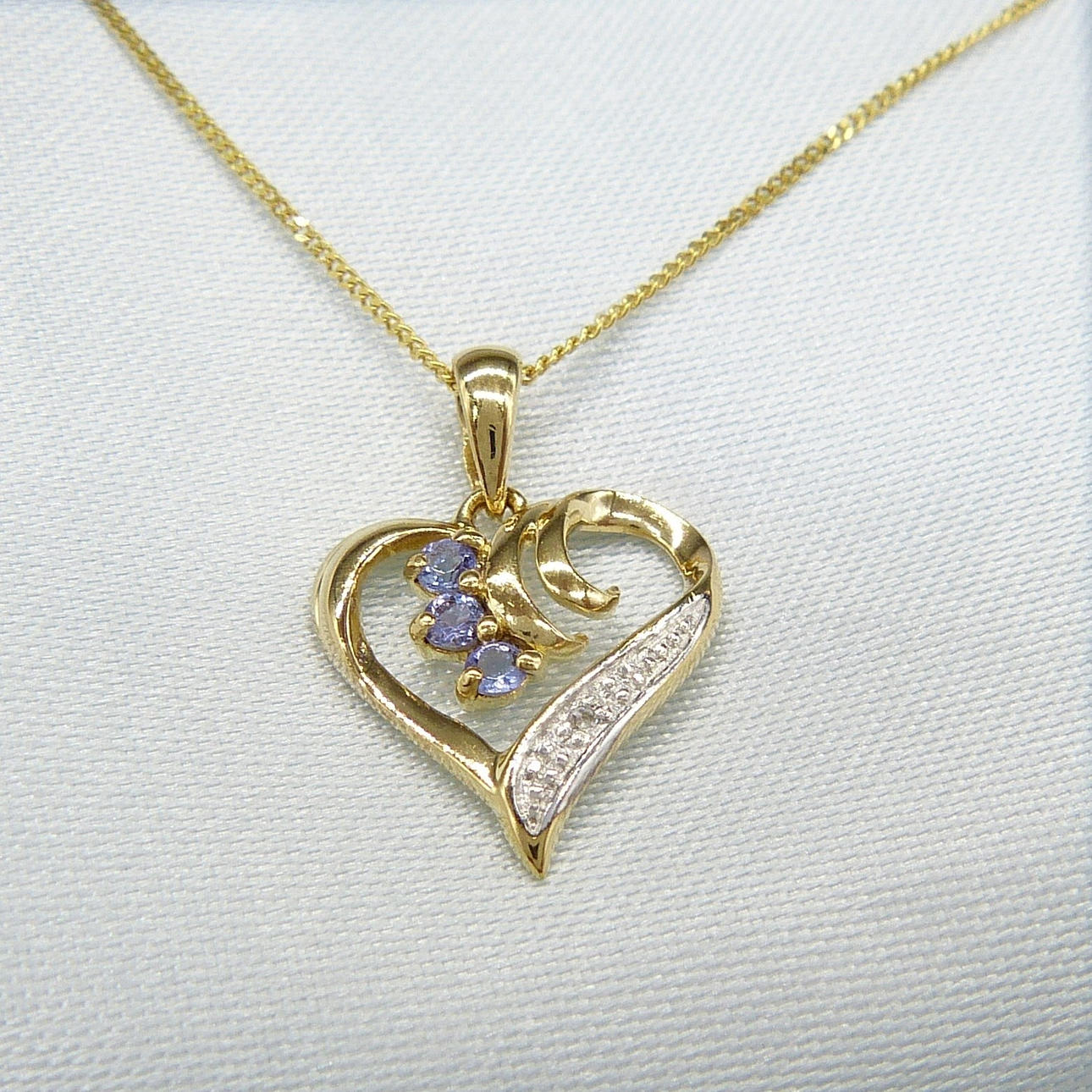 Collar corazón TANZANITA & DIAMANTE.
