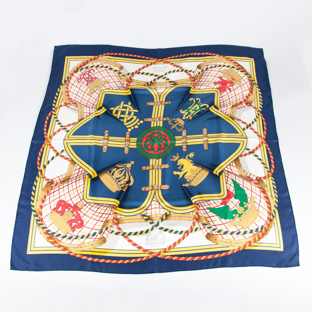 HERMES. "Grande Tenue", Schal, Seide.