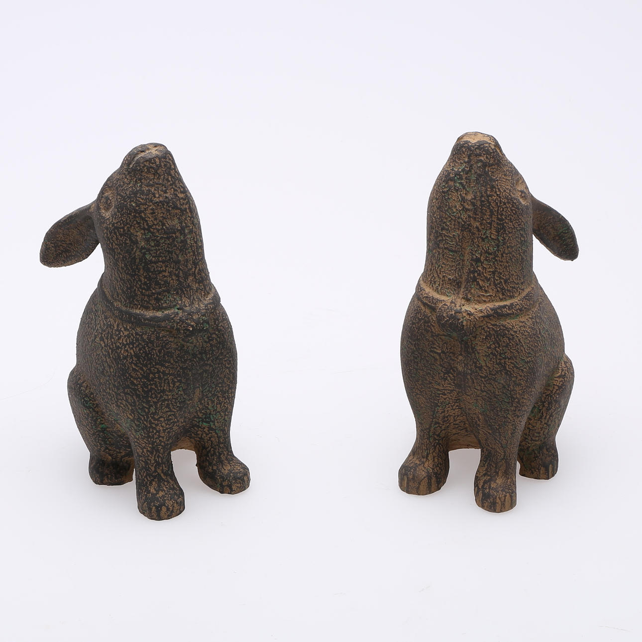 SKULPTURER, 2 st, troligen brons, sannolikt Kinesiska, 1900-tal.