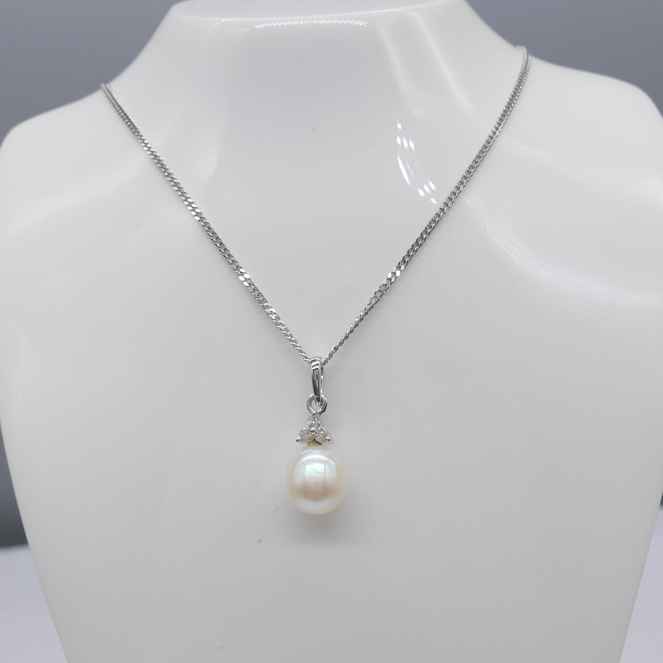 ODLAD PÄRLA & DIAMANT.