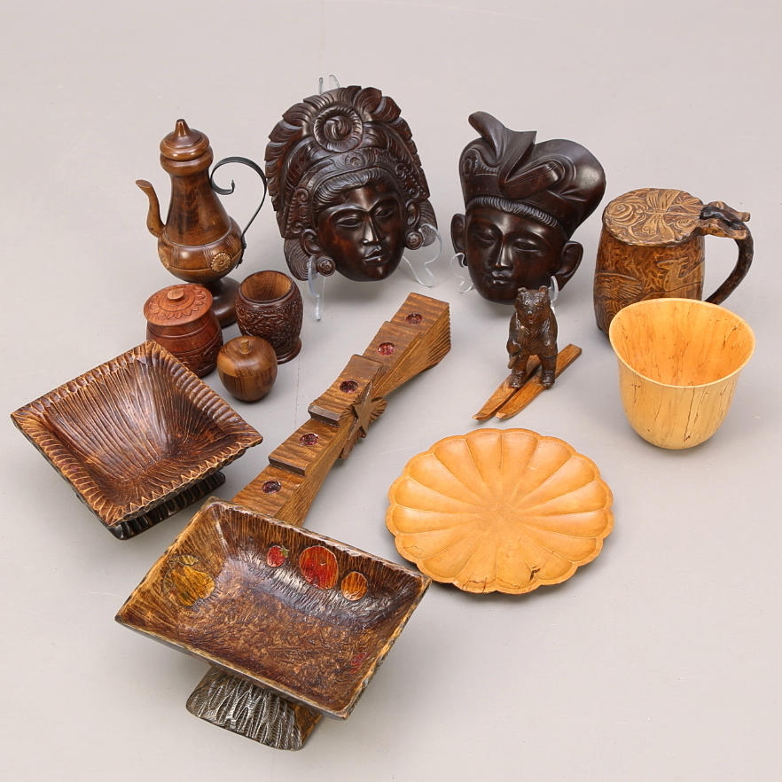 TRÄFÖREMÅL, 13 st, diverse, ljusstake, masker, skålar mm.