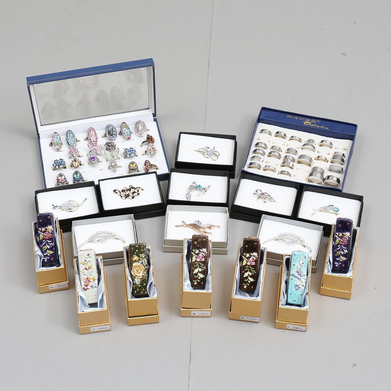 SMYCKEN samt ASKAR, stort parti.