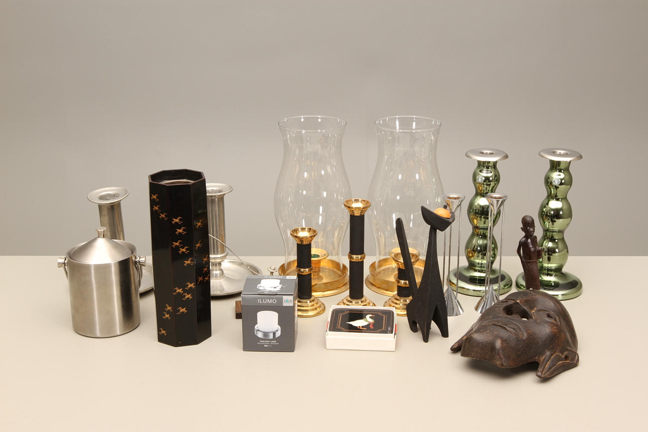 PARTI INREDNINGSFÖREMÅL, ca 20 delar, 1900-tal.