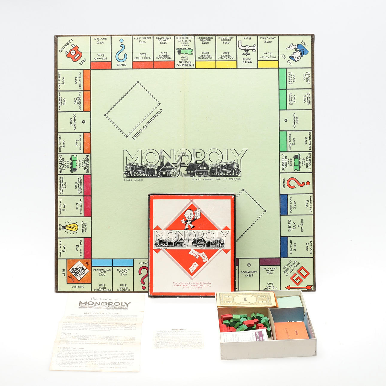 EN VINTAGE MONOPOL BRÄDSPEL SET.