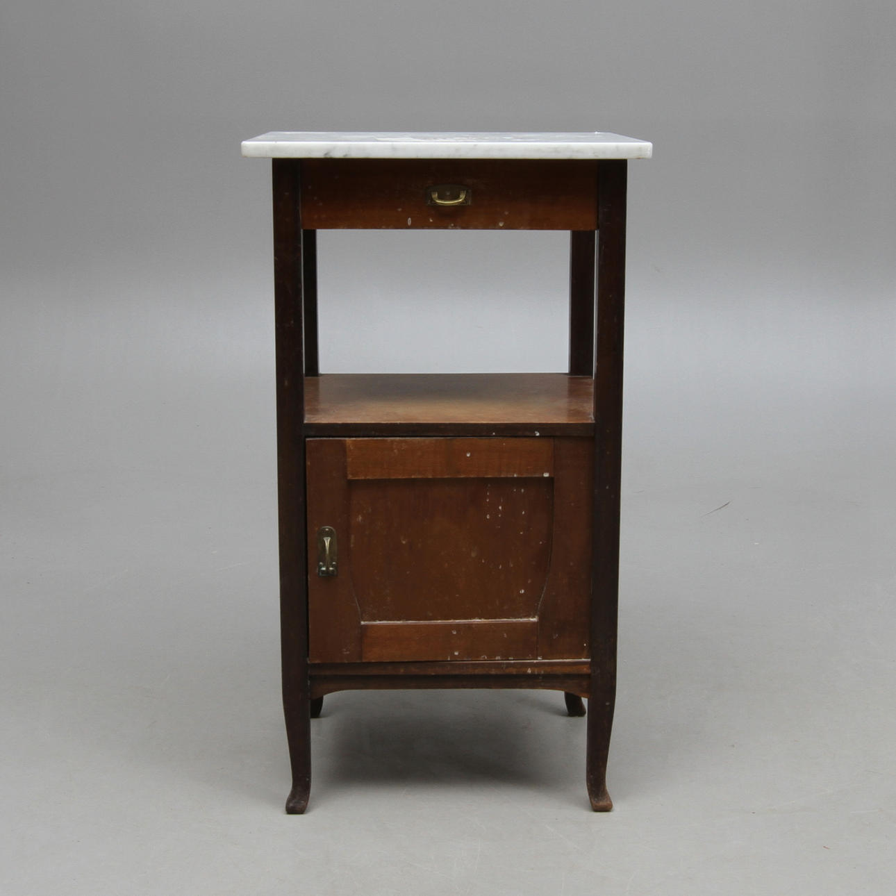 POTTSKÅP/NATTDUKSBORD med stenskiva, tidigt 1900-tal.