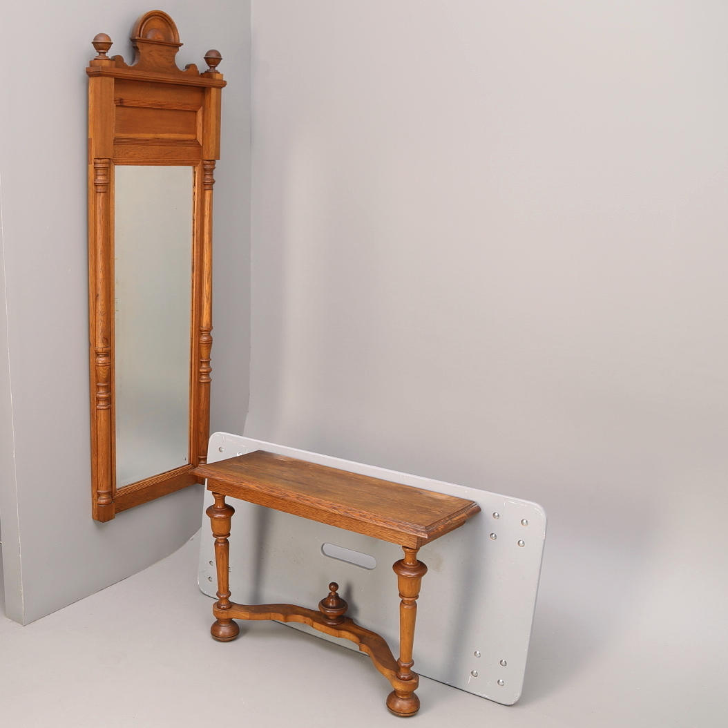 VÄGGSPEGEL med KONSOLLBORD, ek, 1900-tal.
