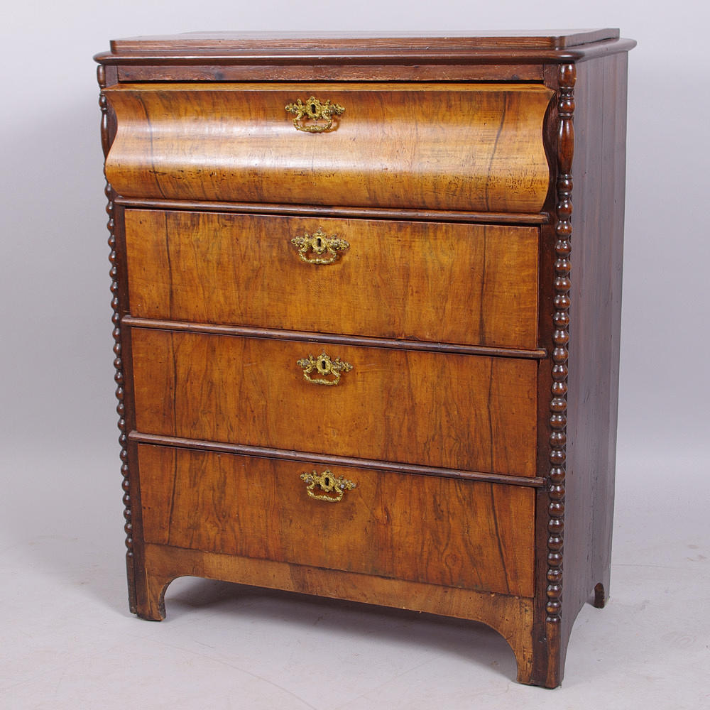 BYRÅ, 4-lådig, mahogny/rot-faner med betsade sidor, sent 1800-tal.