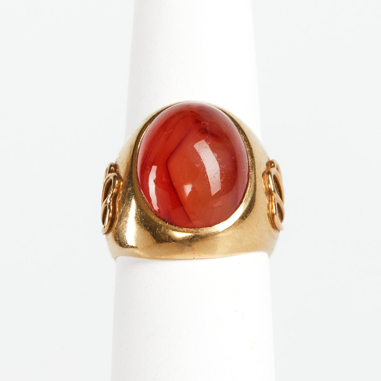 ANILLO, oro 18k, con ágata grande.