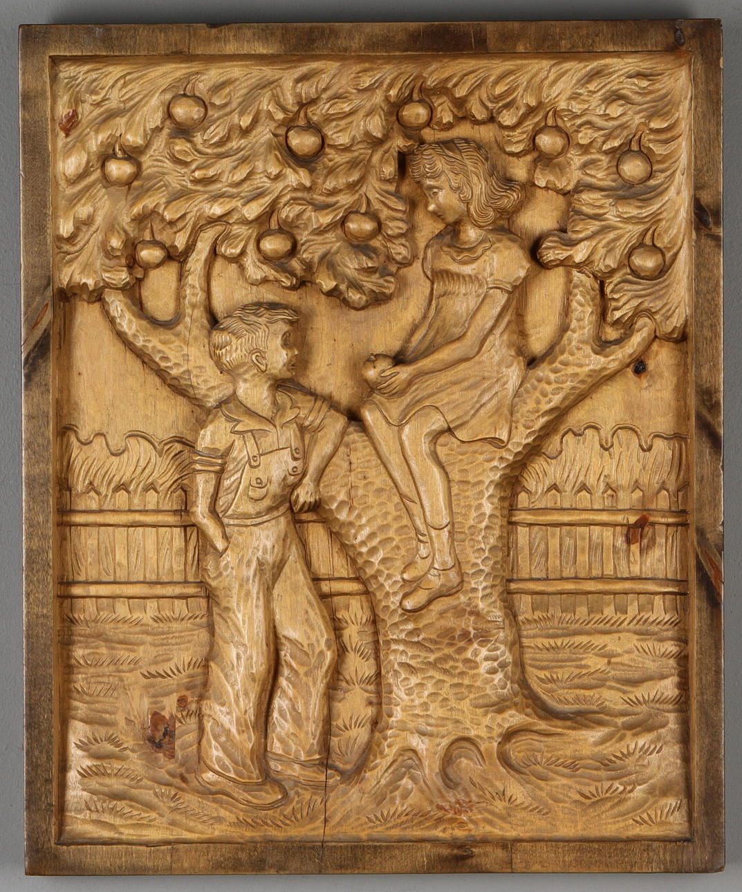 TORLEIF RUGSVEEN. "Övre Rendal", skuren trärelief, signera och daterad 1945, Norge.