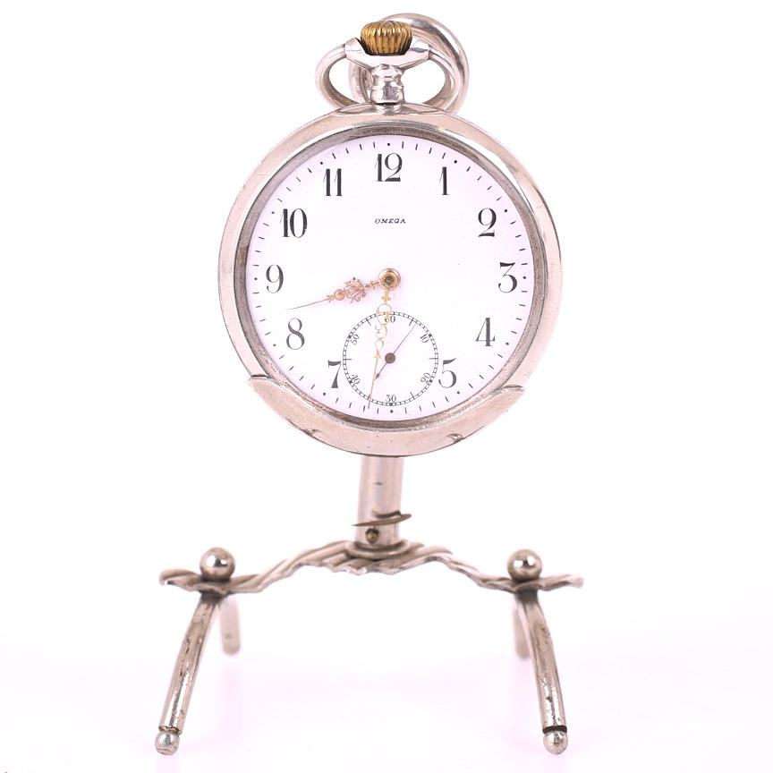 FICKUR med ställning, Omega. silver 800, 1800-/1900-tal.