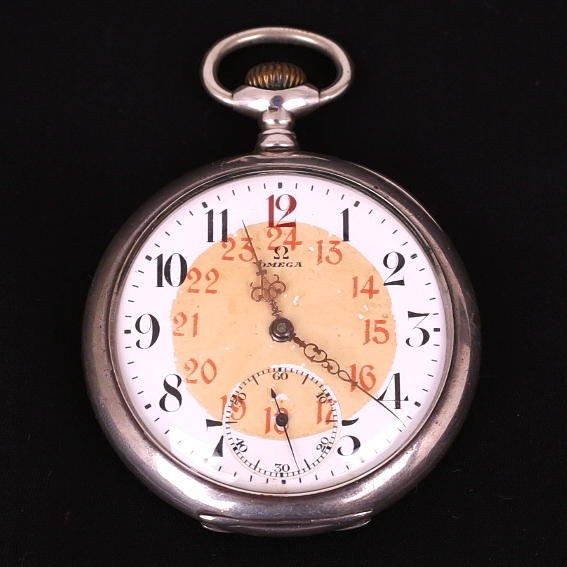 FICKUR Omega, "Rödtolva", silver 800, omkring 1900.