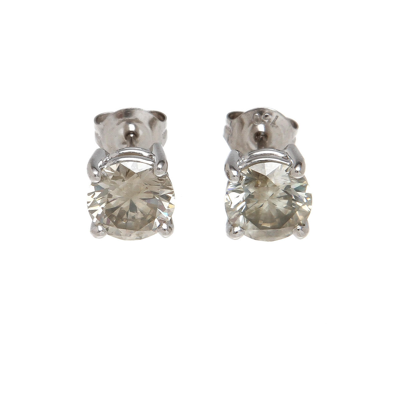 ÖRHÄNGEN, ett par, 18K vitguld med diamanter, totalt ca 3,15 ct. Vikt 3,0 g.