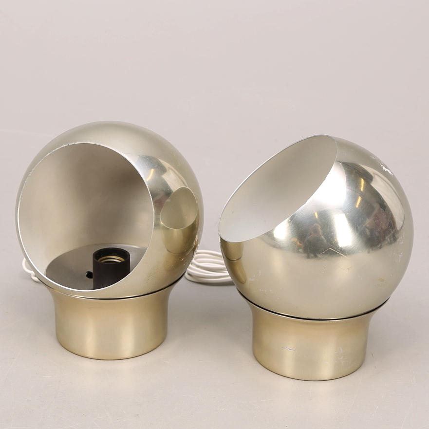 VÄGGLAMPOR, ett par Hemi, Typ Klot 3, 1970-tal.