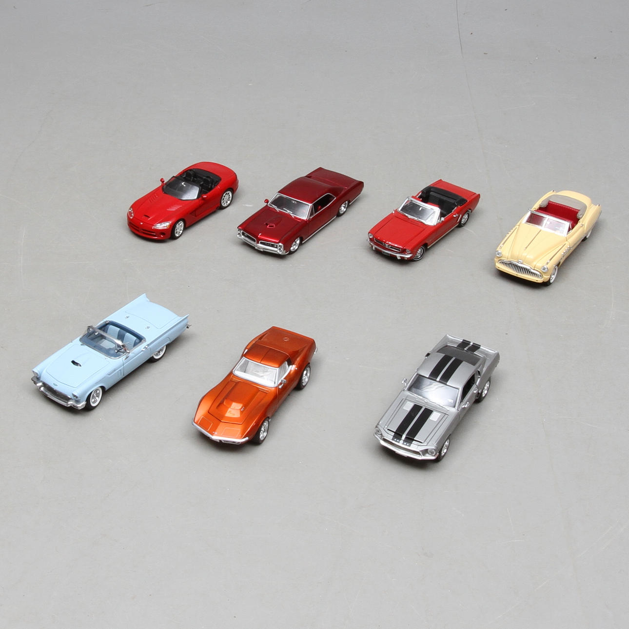 BILAR 7 st, bland annat Ertl, Motor Max och Hot Wheels.