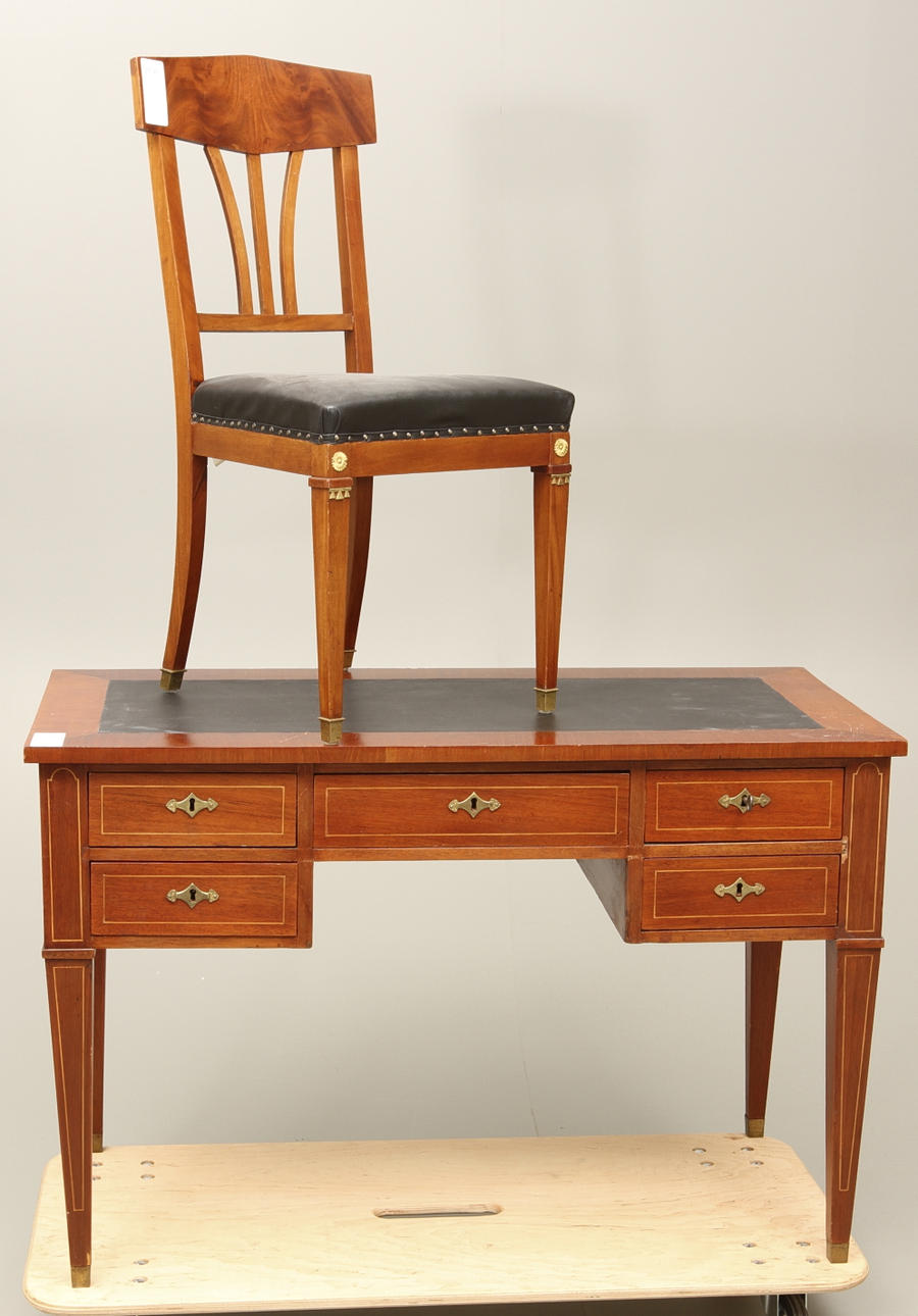 SKRIVBORD och STOL, 18/1900-tal.