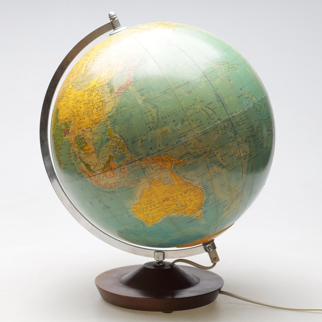 GLOBE, "Räther Politischer Globus", Leipzig, 2. Hälfte 20. Jahrhundert.