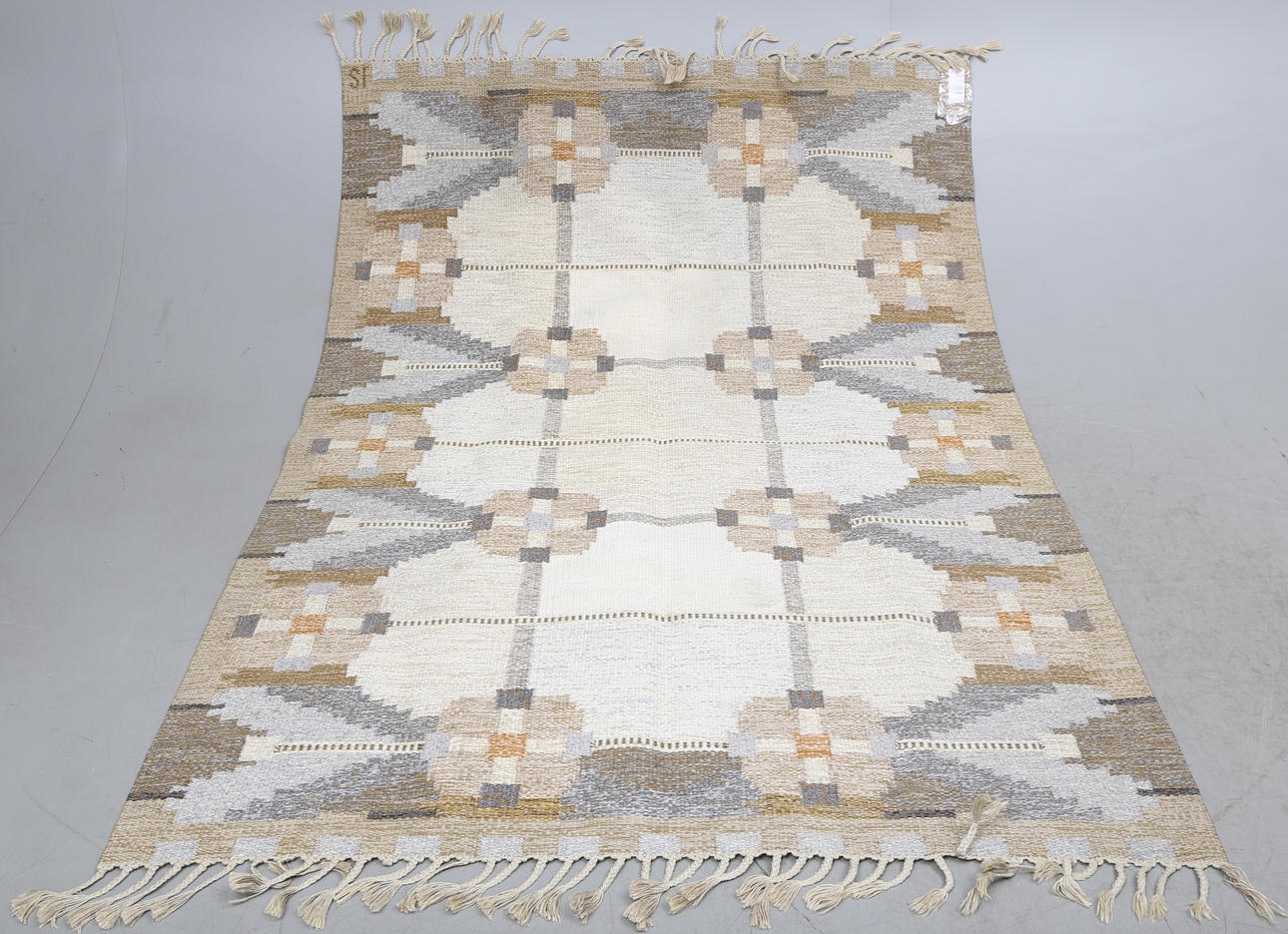 MATTA, röllakan, Ingegerd Silow, signerad, ca. 236x167 cm.