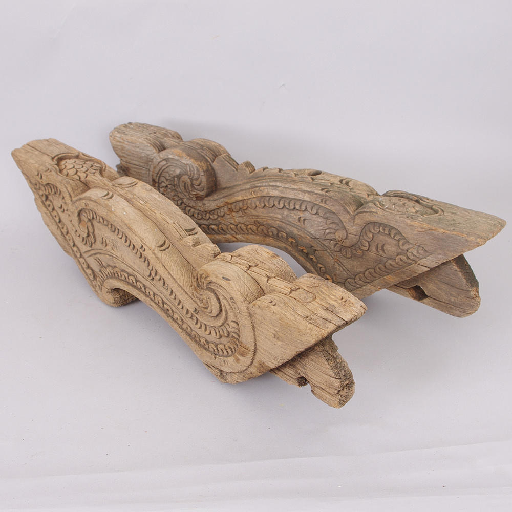 STÖTTOR, 1 par, snidat trä, 1800/1900-tal.